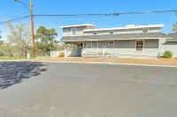 Walk to Dtwn Show Low: Townhome w/ Balcony - 3 étoiles