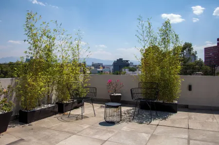 Nowness Отели рядом с достопримечательностью «Баррио Чино»