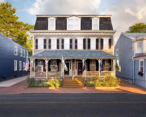 Flag House Inn Hotels in Annapolis