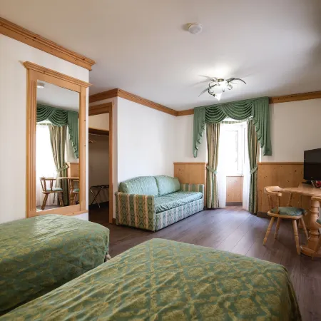 Hotel Touring