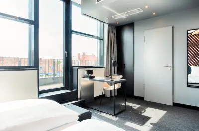 B&B HOTEL Berlin Airport-Nord Hotel in zona Soviet Gallery & Cafe
