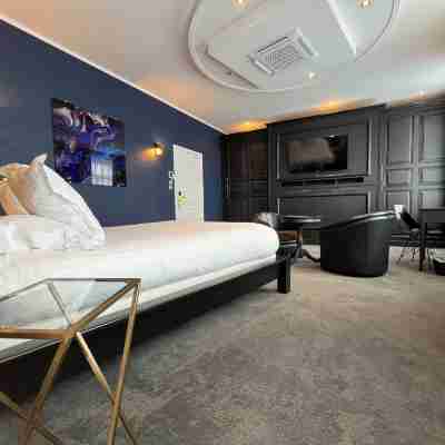 Logis Hôtel Borel Rooms