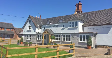 The Falcon at Hatton Отели в г. Бодесерт