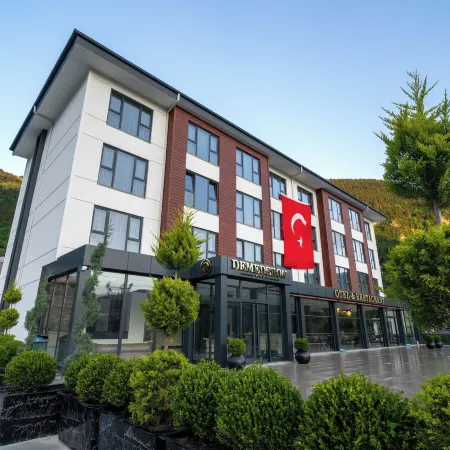 DEMEDERON HOTEL