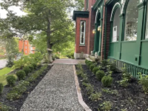 Île de Garde B&B Hotels in Sherbrooke