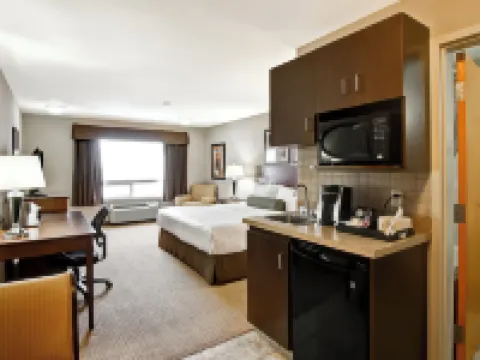 Canalta Oyen Hotels in Oyen