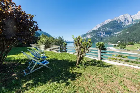 Hotel Fontanella Отели рядом с достопримечательностью «Lake Molveno»