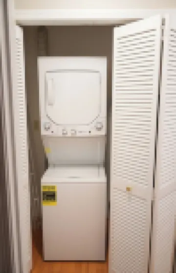 Rehoboth Ave Apartment - 2 blocks from the beach- In the heart of Rehoboth Beach