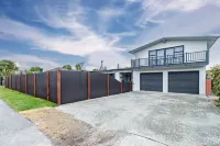 Spacious, modern, centrally located house.