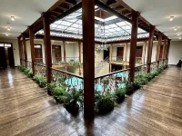 Nass Central Garden Hotel di Cuenca