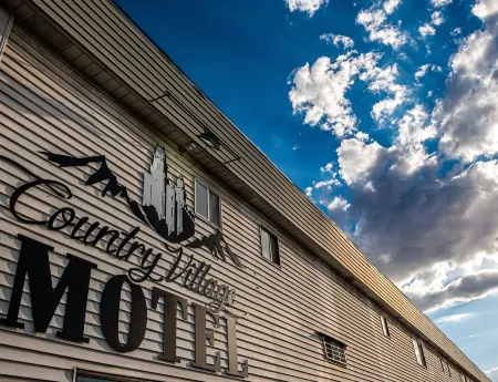 Manti Country Village Motel Отели рядом с достопримечательностью «Парк Каньон Вью»