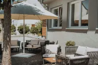 Hotel Restaurant Zur Marienburg فنادق في Alf