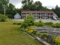 White Mountain Motel and Cottages