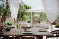 Villa Galeone Stylish design & infinity pool 16mx4m Ostuni