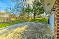 Lexington Home about 2 Mi to University of Kentucky! - spa