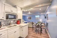 Updated Williamstown Apartment with Kitchen!