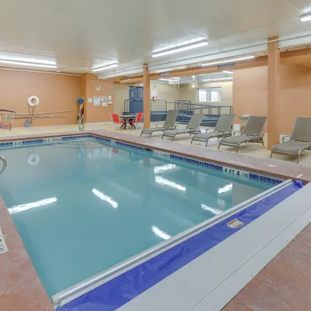 Idyllic New Buffalo Condo Walk to Beach and Shops!
