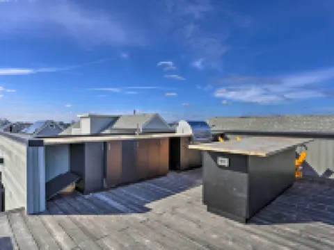 Luxury Long Beach Villa with Ocean Views! Hotels in Long Beach