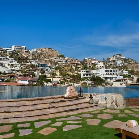 Beautiful Holiday Villa in a Prime Location in Cabo San Lucas 1007