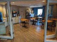 Days Inn by Wyndham Eagan Minnesota Near Mall of America - breakfast