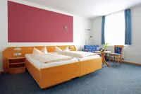 Weinstube Schwalbennest Hotels near Park in Karlstadt