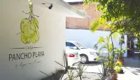 Casa Pancho Playa - parking