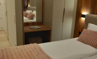Charming Room in Central Bad Salzuflen with Balcony