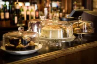 The Longboat Inn - bar
