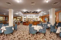 Hotel Aro Palace - Breakfast