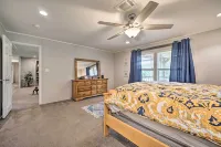 Updated Tuskahoma Cabin w/ Fire Pit & Deck! - Homestays