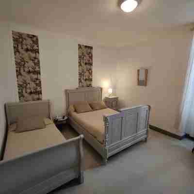 Le Bon Geours Rooms