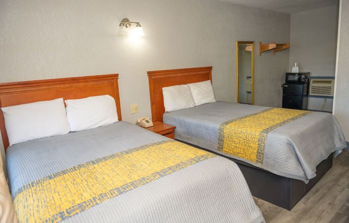 Riverside Inn and Suites