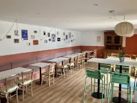 Hôtel les Voisins Beaucemaine