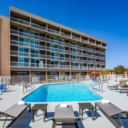 Holiday Inn OXNARD - VENTURA by IHG