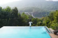 Flora Misty Falls Athirappilly - Luxury