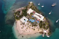 Hotel on the Cay