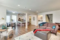 < 1 Mi to OU Campus - Norman Vacation Rental - مطابخ