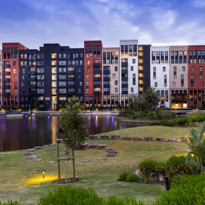 โรงแรม Century City Bridgewater โรงแรมใกล้Ratanga Junction