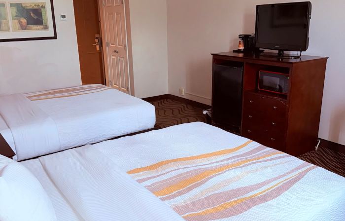 Mountain Valley Inn & Suites
