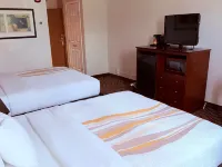 Mountain Valley Inn & Suites Hotels in Silverthorne