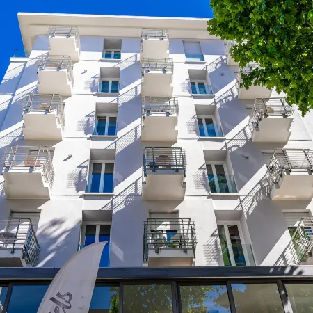 Hotel Eiffel