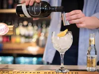 Helen Browning's Royal Oak - bar