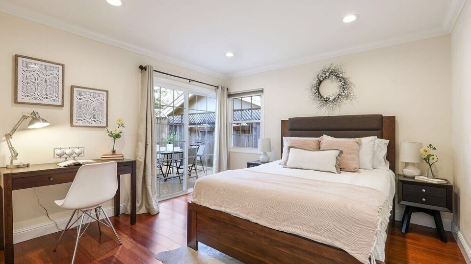 Gorgeous entire house in a Safe & Quiet Neighborhood (SFO/SF/Bart)