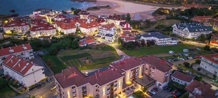 Hotel Los Arces Hotels in Transmiera
