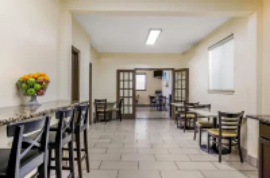 Days Inn by Wyndham Cortez