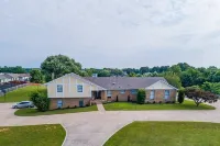 Breathtaking Views and Modern Amenities - Stunning Loft Retreat Hotel di Clarksville
