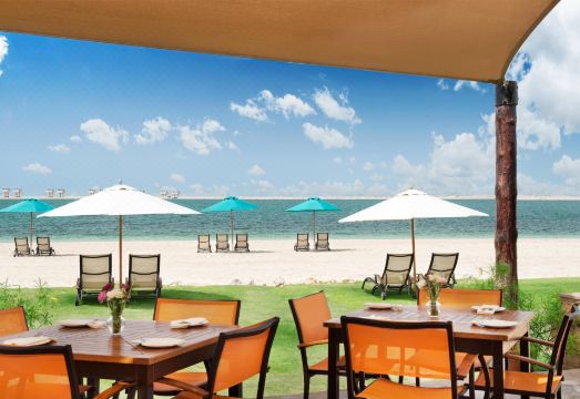 JA Palm Tree Court의 고풍스러운 빌라 전경