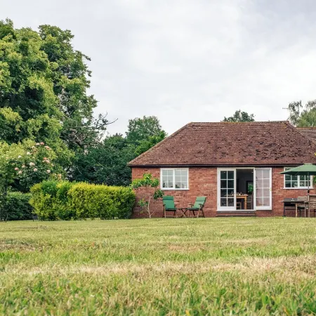 Idyllic Countryside Cottage in Worcestershire