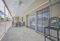 Spring Hill Home w/ Pool ~ 1 Mi to Weeki Wachee - 3-Star