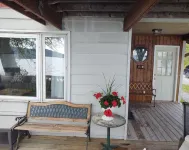 The Eagles Nest A Charming 4-bedroom cabin on Lake Canadarago